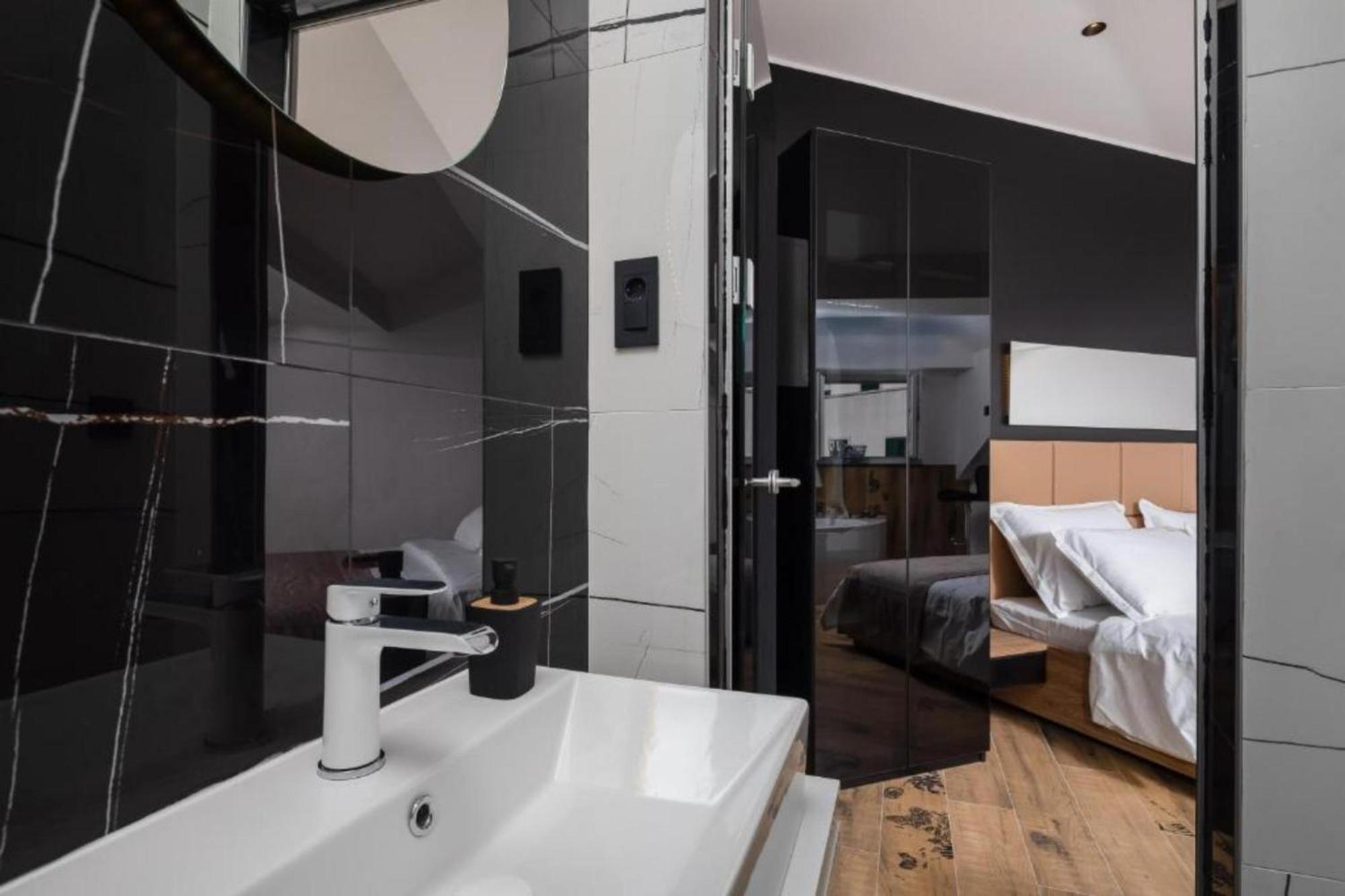 Top Rooms Split Buitenkant foto
